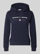 Gant Regular Fit Hoodie mit Label-Print in Marine, Größe L
