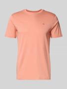Scotch & Soda Regular Fit T-Shirt mit Logo-Stitching in Apricot, Größe...