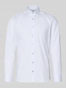 OLYMP Level Five Slim Fit Businesshemd aus Baumwoll-Mix mit Kentkragen...