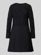 BOSS Tailliertes Cocktailkleid mit Raffung-Optik Modell 'Doppar' in Bl...