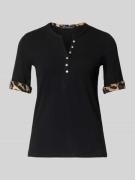 Betty Barclay T-Shirt mit V-Ausschnitt und Knopfleiste in Black, Größe...