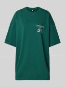 Karo Kauer Oversized T-Shirt mit Motiv- und Statement-Print in Dunkelg...