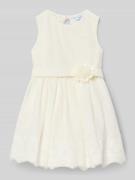 Mayoral Kleid mit Spitze und Taillenband in Ecru, Größe 104