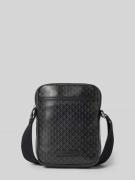 CK Calvin Klein Handtasche mit Logo-Muster und Schulterriemen in BLACK...