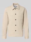 Lindbergh Relaxed Fit Hemdjacke mit Brusttasche in Sand, Größe L