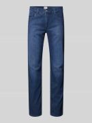 Brax Slim Fit Jeans mit Seiden-Anteil Modell 'Chuck' in Jeansblau, Grö...