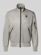 Blauer Usa Jacke mit Reißverschlusstaschen Modell 'Brahms' in Hellgrau...