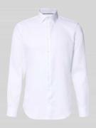 Jake*s Slim Fit Business-Hemd mit Strukturmuster und Kentkragen in Wei...
