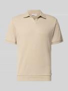 Lindbergh Comfort Fit Poloshirt mit V-Ausschnitt in Mud, Größe L