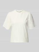 YAS T-Shirt mit Lochstickerei Modell 'LEX' in Offwhite, Größe L