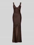 Little Mistress Maxikleid mit Spitzenbesatz und Gehschlitz in Dunkelbr...
