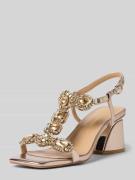 ALMA EN PENA Sandalette mit Ziersteinbesatz und Blockabsatz in Gold, G...
