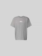 MM6 Maison Margiela Oversized T-Shirt mit Logo-Detail in Mittelgrau Me...
