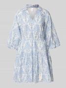 YAS Knielanges Kleid mit V-Ausschnitt Modell 'CINNI' in Offwhite, Größ...