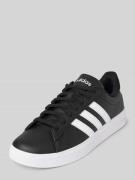 adidas Sportswear Sneaker mit Kontraststreifen Modell 'GRAND COURT 2.0...