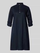 Christian Berg Woman Leinenkleid mit Stehkragen und kurzer Knopfleiste...