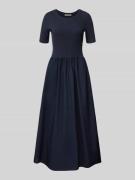 Christian Berg Woman Selection Midikleid in Falten-Optik in Marine, Gr...