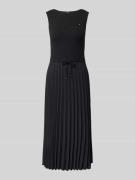 Tommy Hilfiger Slim Fit Midikleid aus Viskose-Mix in BLACK, Größe L