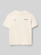 Garcia Regular Fit T-Shirt mit Logo-Print in Ecru, Größe 140