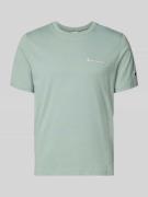 CHAMPION T-Shirt mit Label-Stitchings und Rundhalsausschnitt in Lind, ...