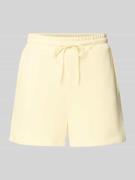 Pieces Regular Fit Sweatshorts aus Baumwoll-Mix Modell 'CHILLI' in Hel...