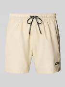 BOSS Badeshorts mit Label-Applikation Modell 'DOGFISH' in Beige, Größe...