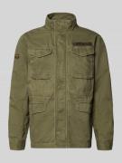 Superdry Military Jacket mit Pattentaschen und Label-Patches in Oliv, ...