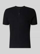 REVIEW T-Shirt mit kurzer Knopfleiste in Black, Größe L