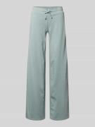 REVIEW Straight Fit Sweatpants mit Tunnelzug in Bleu, Größe L