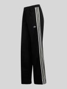 adidas Originals Regular Fit Trainingshose mit Logo-Detail in Black, G...