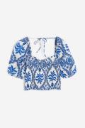 H&M Gesmokte Bluse Weiß/Blau gemustert, Tops in Größe XL. Farbe: White...