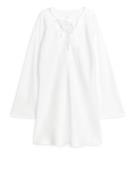 Arket Minikleid aus Leinen Weiß, Alltagskleider in Größe 44. Farbe: Wh...