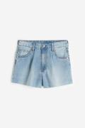 H&M Hohe Denim-Shorts Helles Denimblau in Größe 32. Farbe: Light denim...