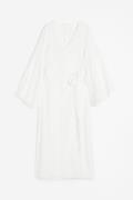 H&M Langes Wickelkleid Weiß, Alltagskleider in Größe XL. Farbe: White
