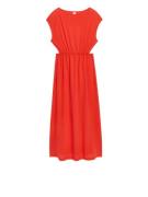 Arket Jersey-Kleid mit Cut-outs Tomatenrot, Alltagskleider in Größe L....