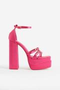 Public Desire Enya Pink Satin, Heels in Größe 40. Farbe: Hot pink sati...