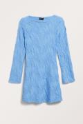 Monki Strukturiertes Longsleeve-Minikleid Hellblau, Alltagskleider in ...