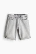 H&M Slim Denimshorts Hellgrau in Größe W 42. Farbe: Light grey