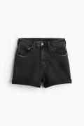 H&M Mom Ultra High Jeansshorts Schwarz in Größe 50. Farbe: Black