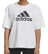 adidas Future Icons Badge of Sport Damen Sport-Shirt in lockerer Passf...